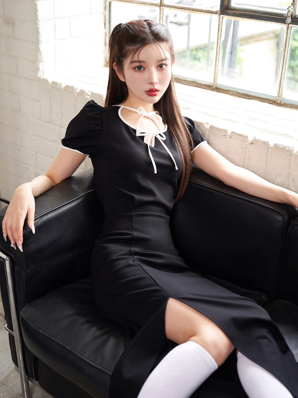 モデル:160cm(着用サイズ:FREE 着用カラー:BLK)
