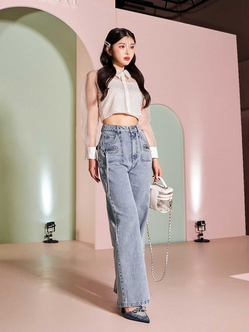 モデル:160cm(着用サイズ:FREE 着用カラー:WHT)