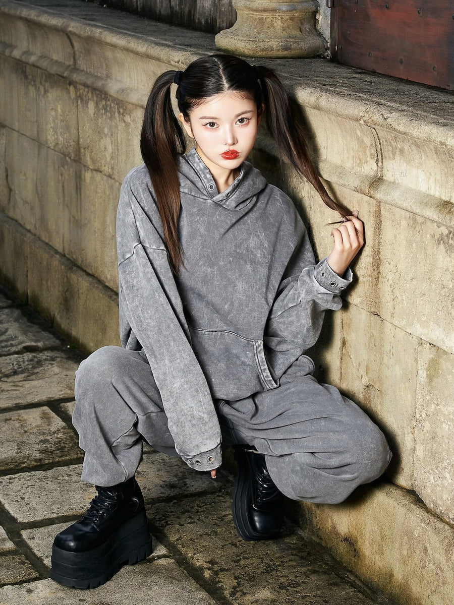 モデル:160cm(着用サイズ:FREE 着用カラー:C-GRY)