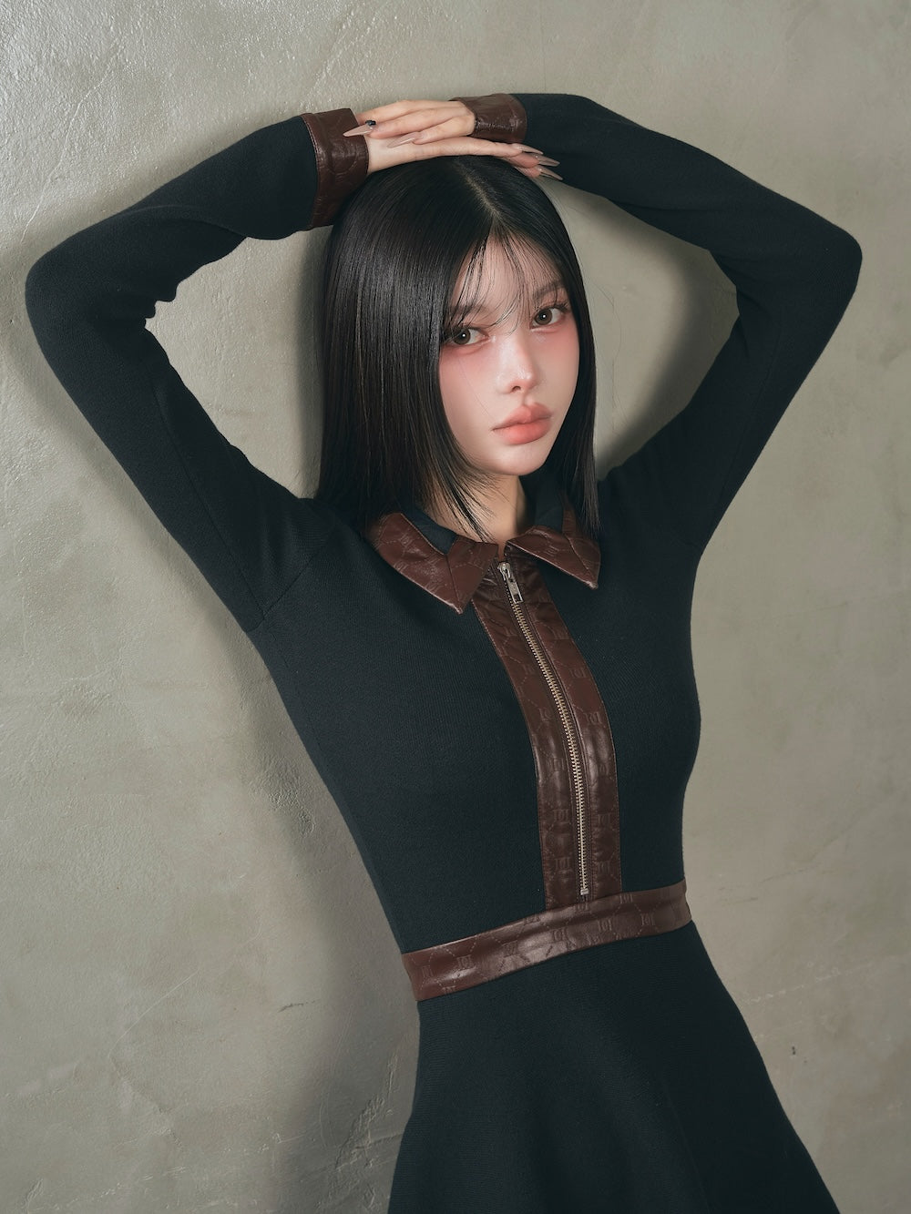 モデル:160cm(着用サイズ:FREE 着用カラー:BLK)