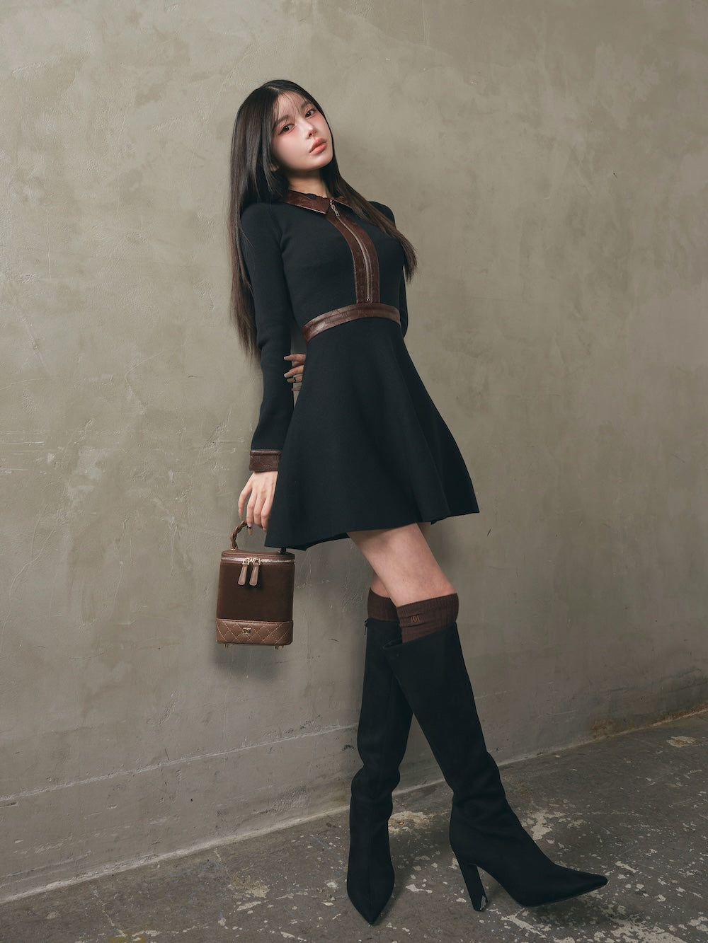 モデル:160cm(着用サイズ:FREE 着用カラー:BLK)