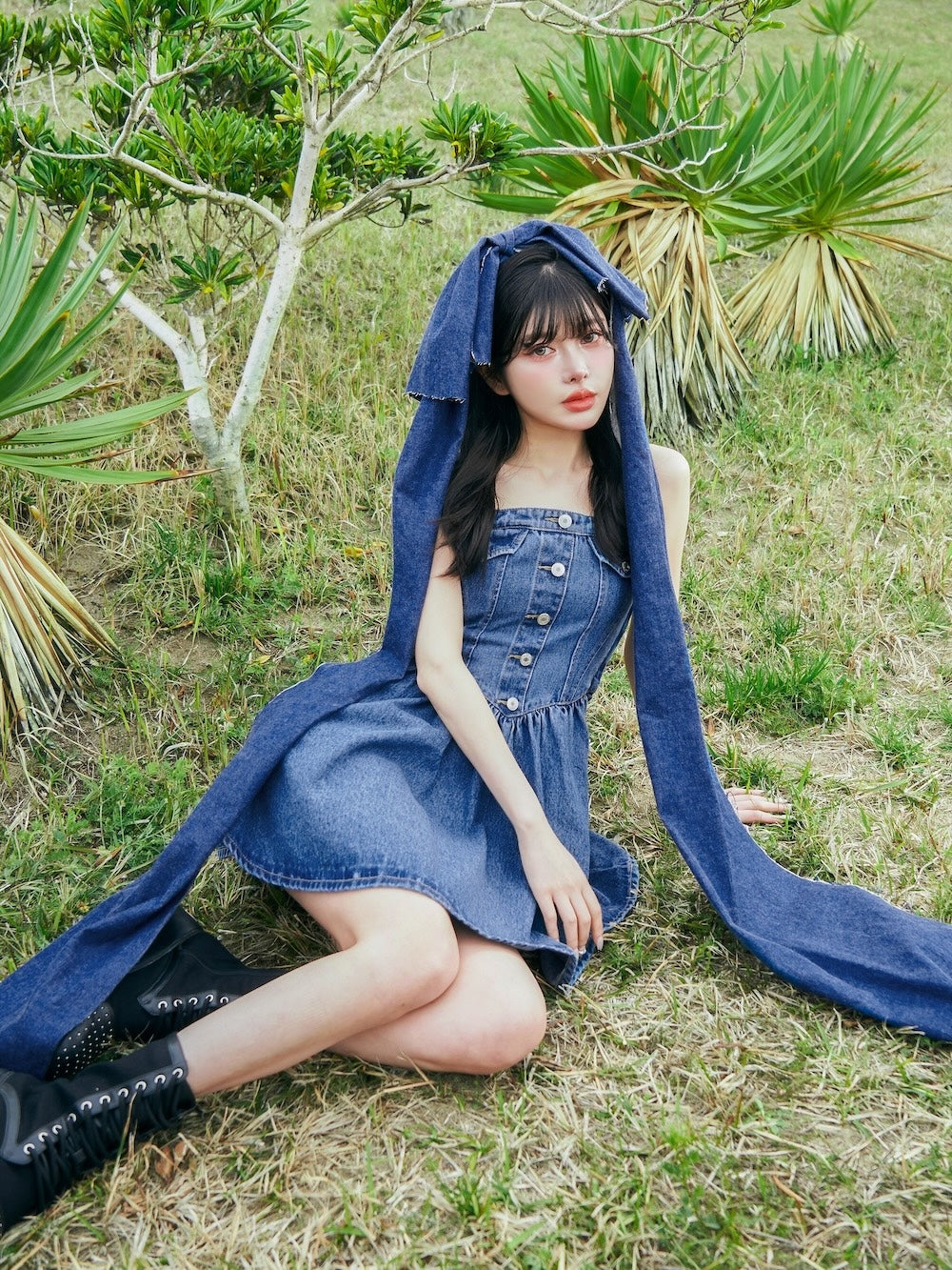 モデル:160cm(着用サイズ:FREE 着用カラー:BLU)