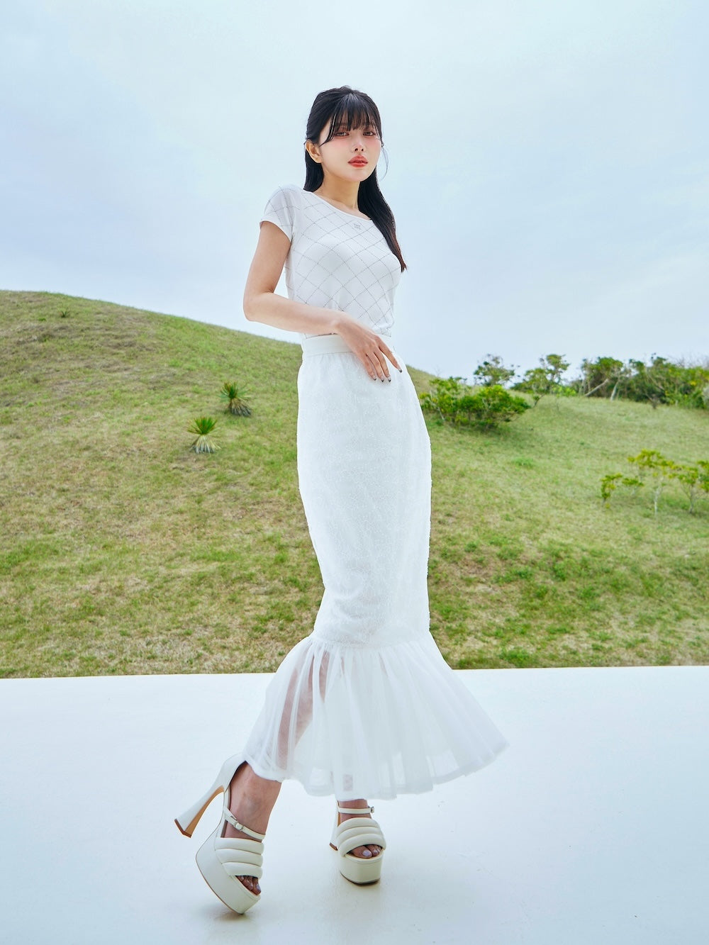 モデル:160cm(着用サイズ:FREE 着用カラー:WHT)