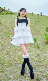 モデル:160cm(着用サイズ:FREE 着用カラー:BLK)