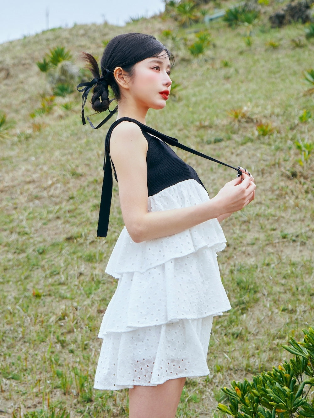モデル:160cm(着用サイズ:FREE 着用カラー:BLK)