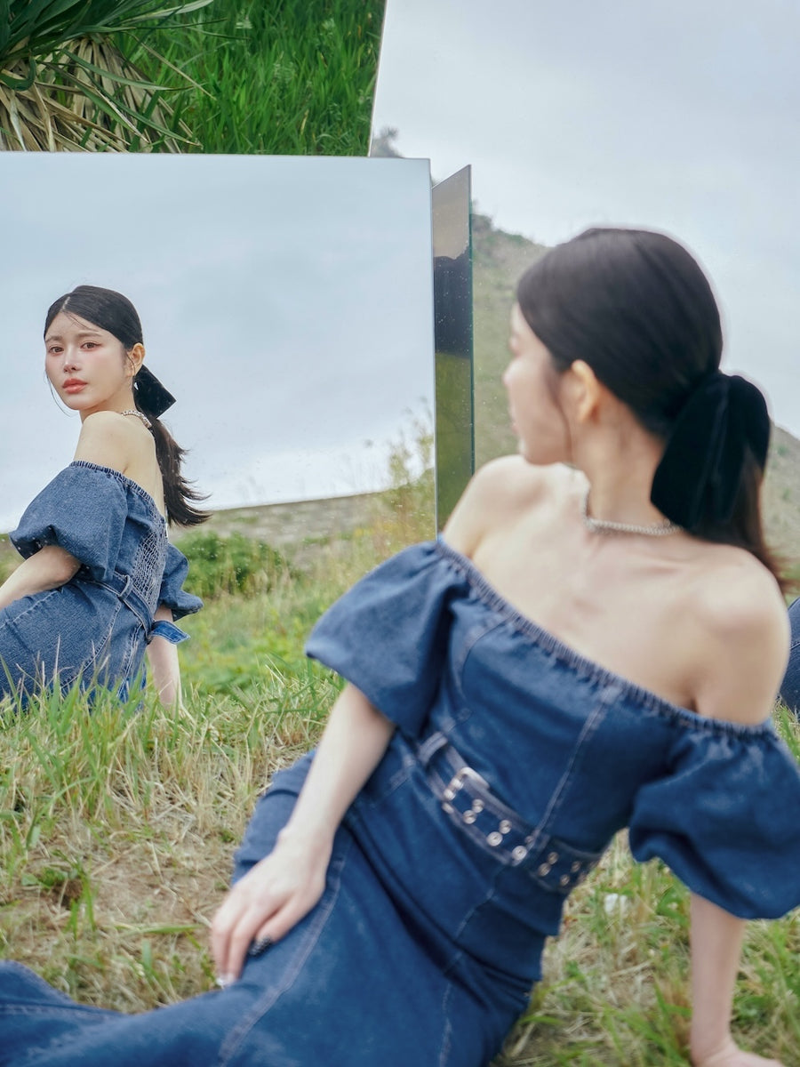 モデル:160cm(着用サイズ:FREE 着用カラー:BLU)