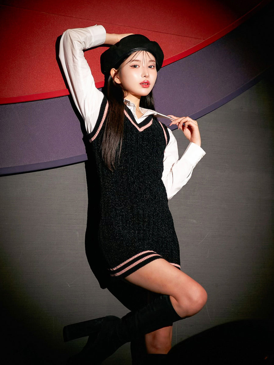 モデル:160cm(着用サイズ:FREE 着用カラー:BLK)