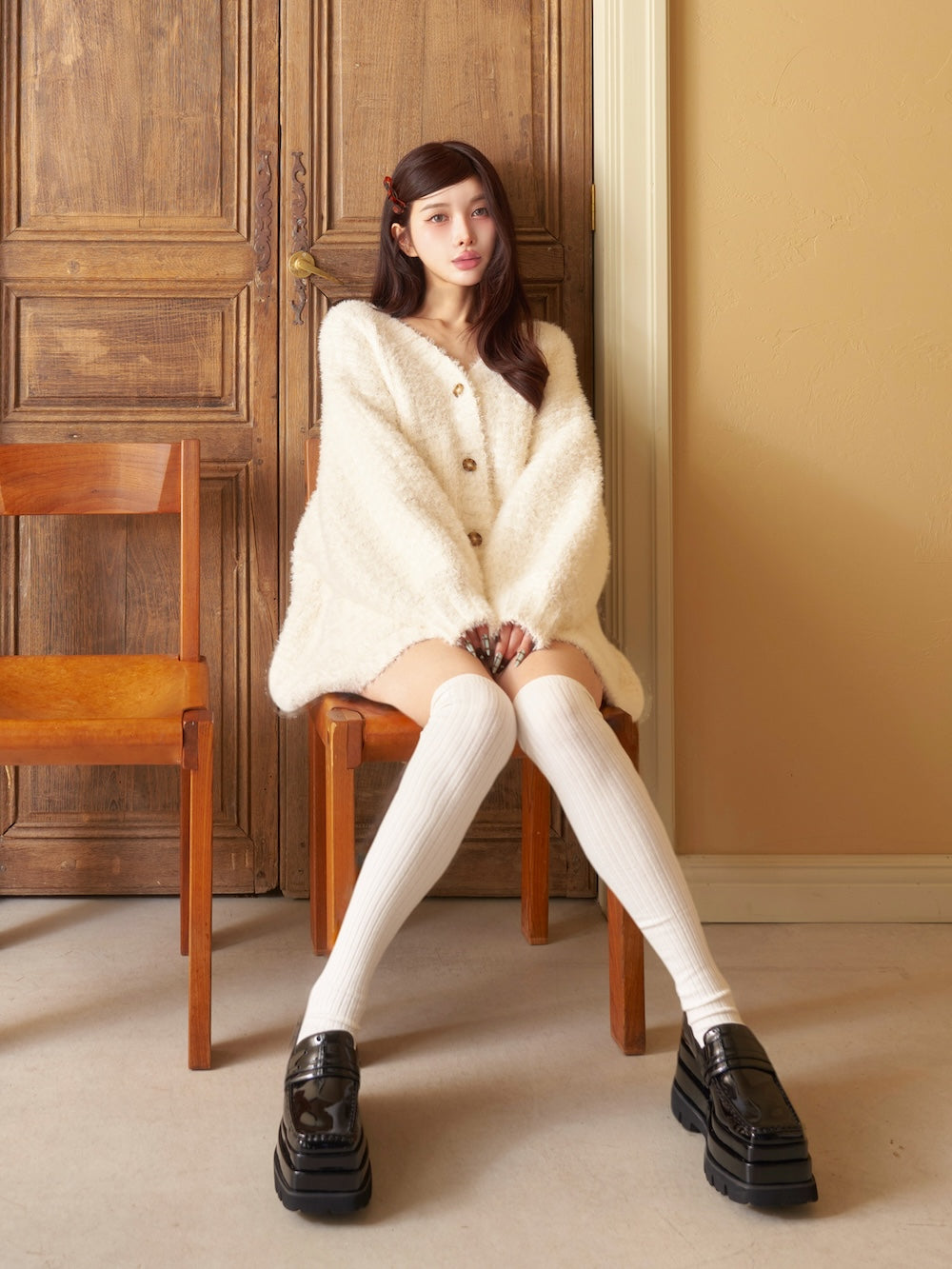 モデル:160cm(着用サイズ:FREE 着用カラー:IVO)