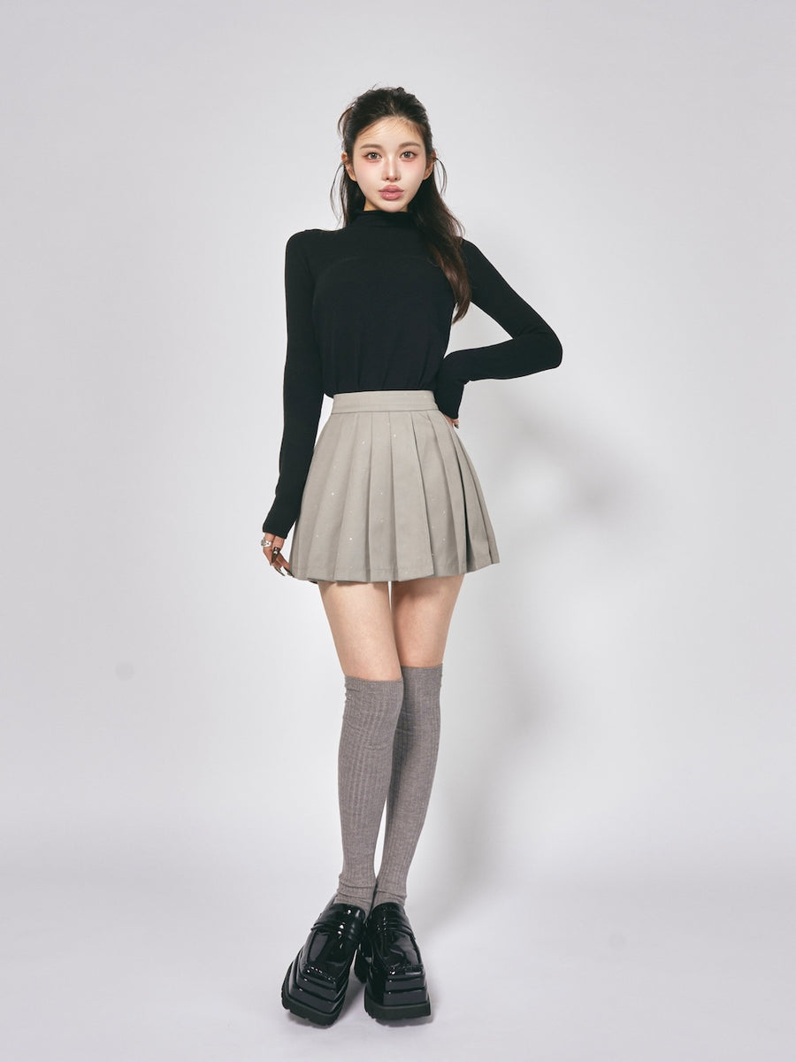 モデル:160cm(着用サイズ:FREE 着用カラー:BLK)