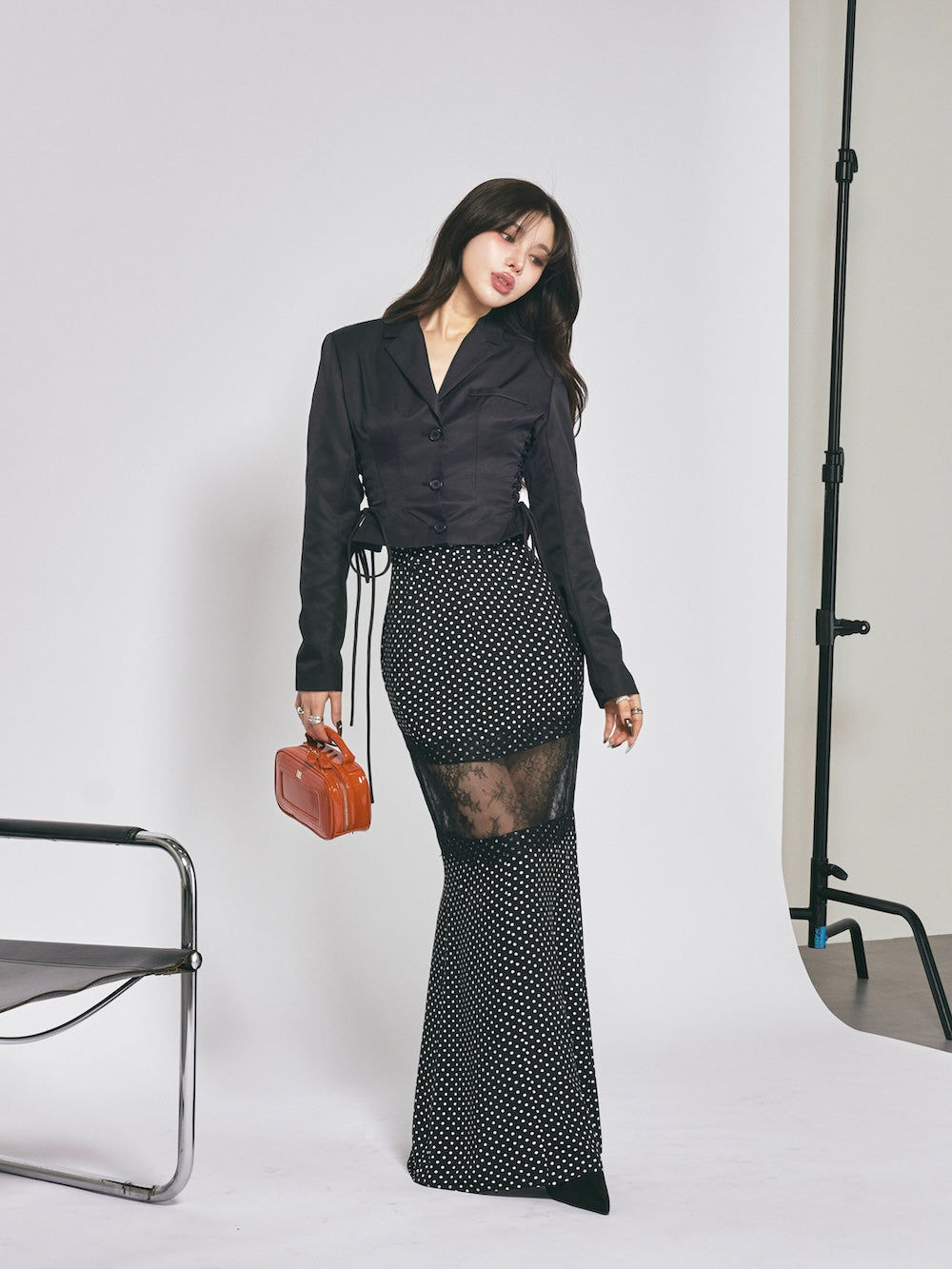 モデル:160cm(着用サイズ:FREE 着用カラー:BLK)