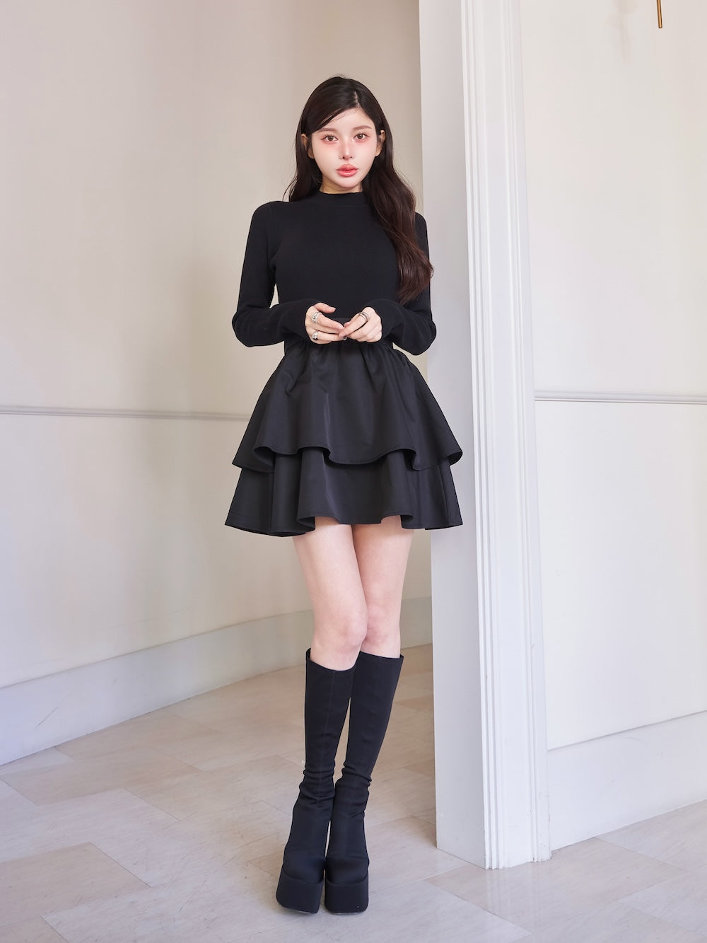 モデル:160cm(着用サイズ:FREE 着用カラー:BLK)
