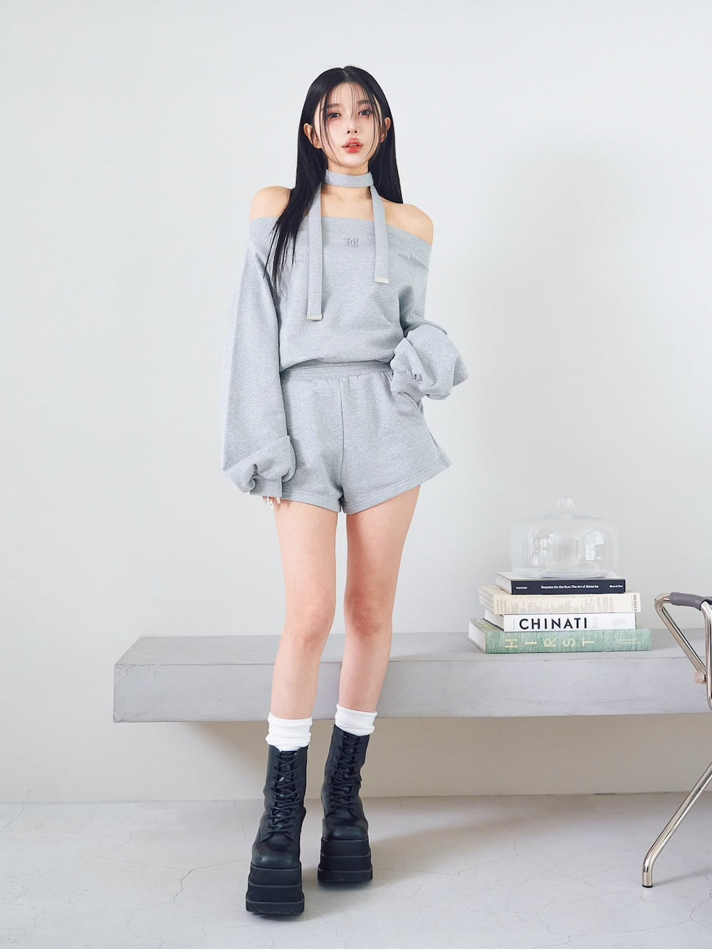 モデル:160cm(着用サイズ:FREE 着用カラー:GRY)