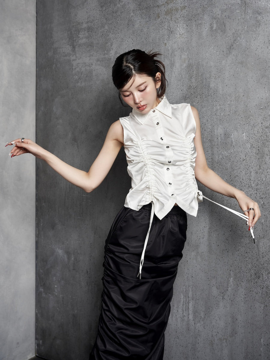モデル:160cm(着用サイズ:FREE 着用カラー:WHT)