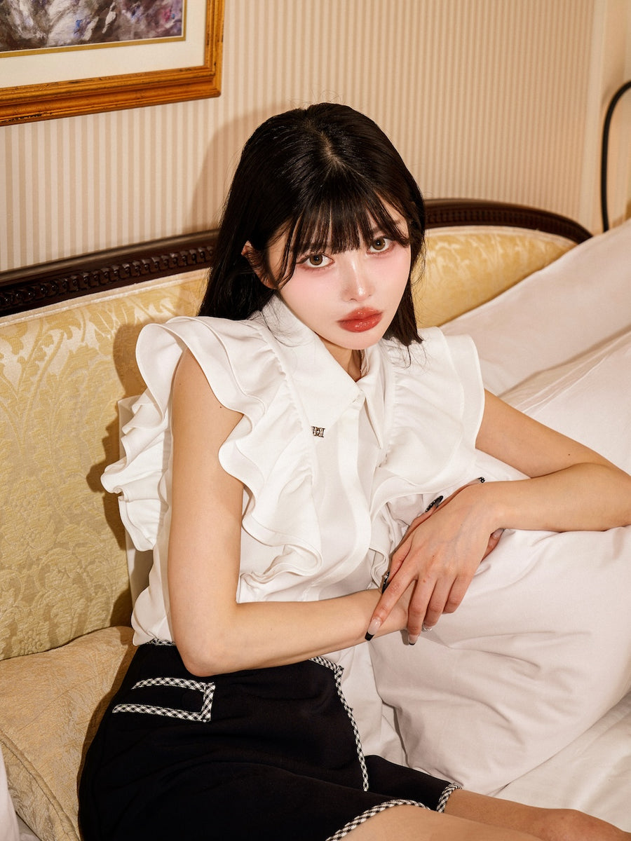モデル:160cm(着用サイズ:FREE 着用カラー:WHT)