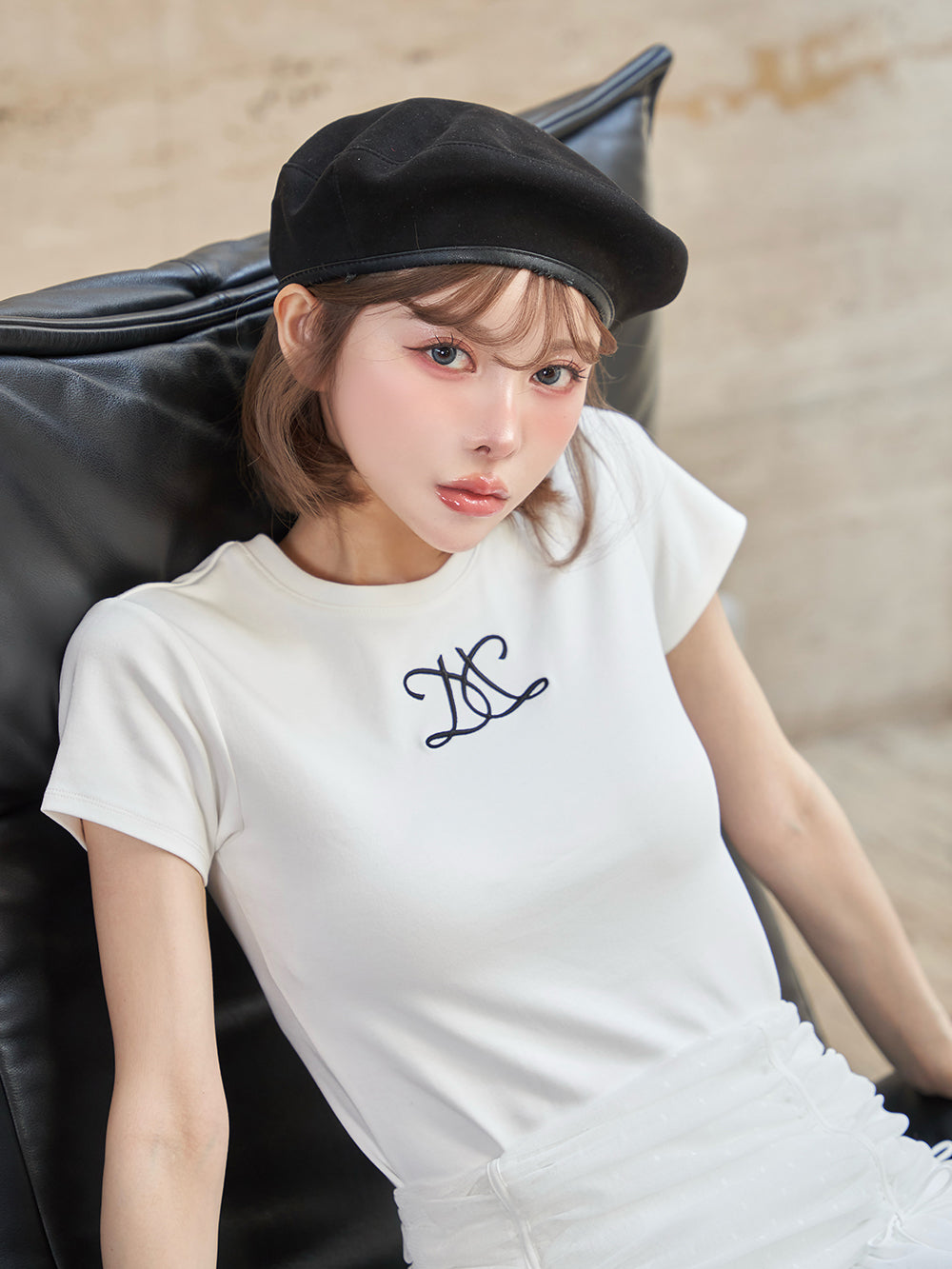 モデル:160cm(着用サイズ:FREE 着用カラー:WHT)