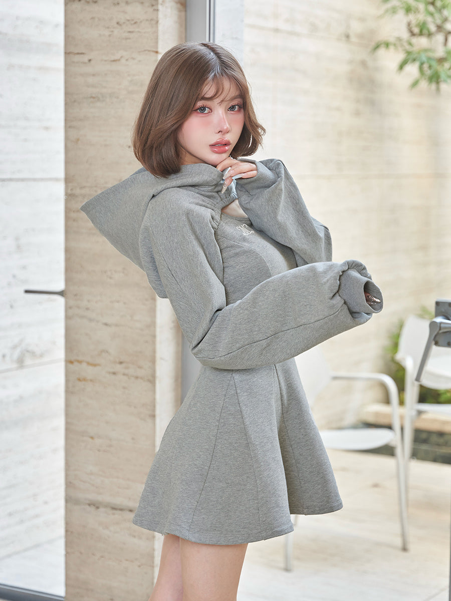 モデル:160cm(着用サイズ:FREE 着用カラー:GRY)
