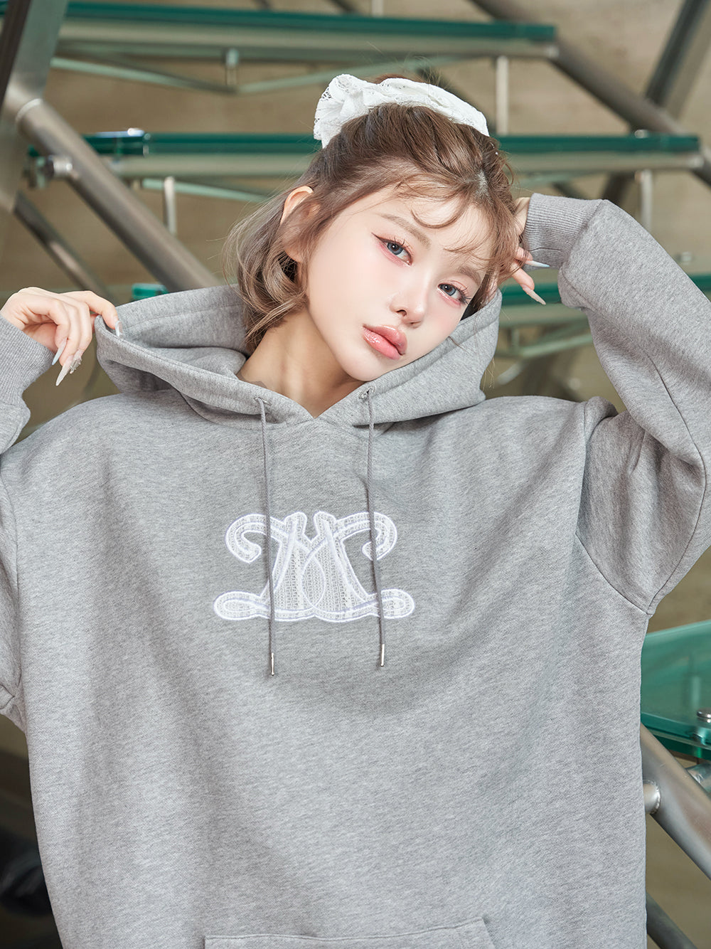 モデル:160cm(着用サイズ:FREE 着用カラー:GRY)