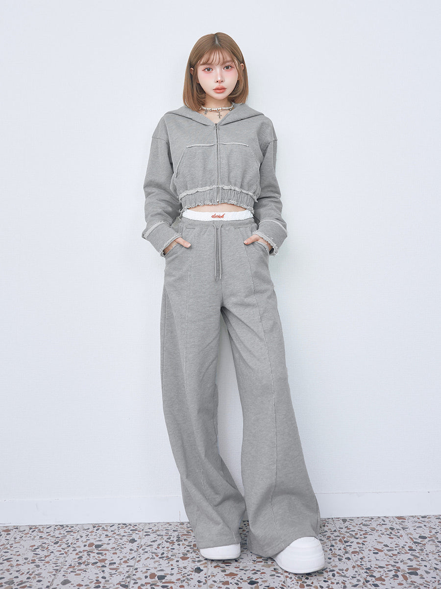 モデル:160cm(着用サイズ:FREE 着用カラー:GRY)