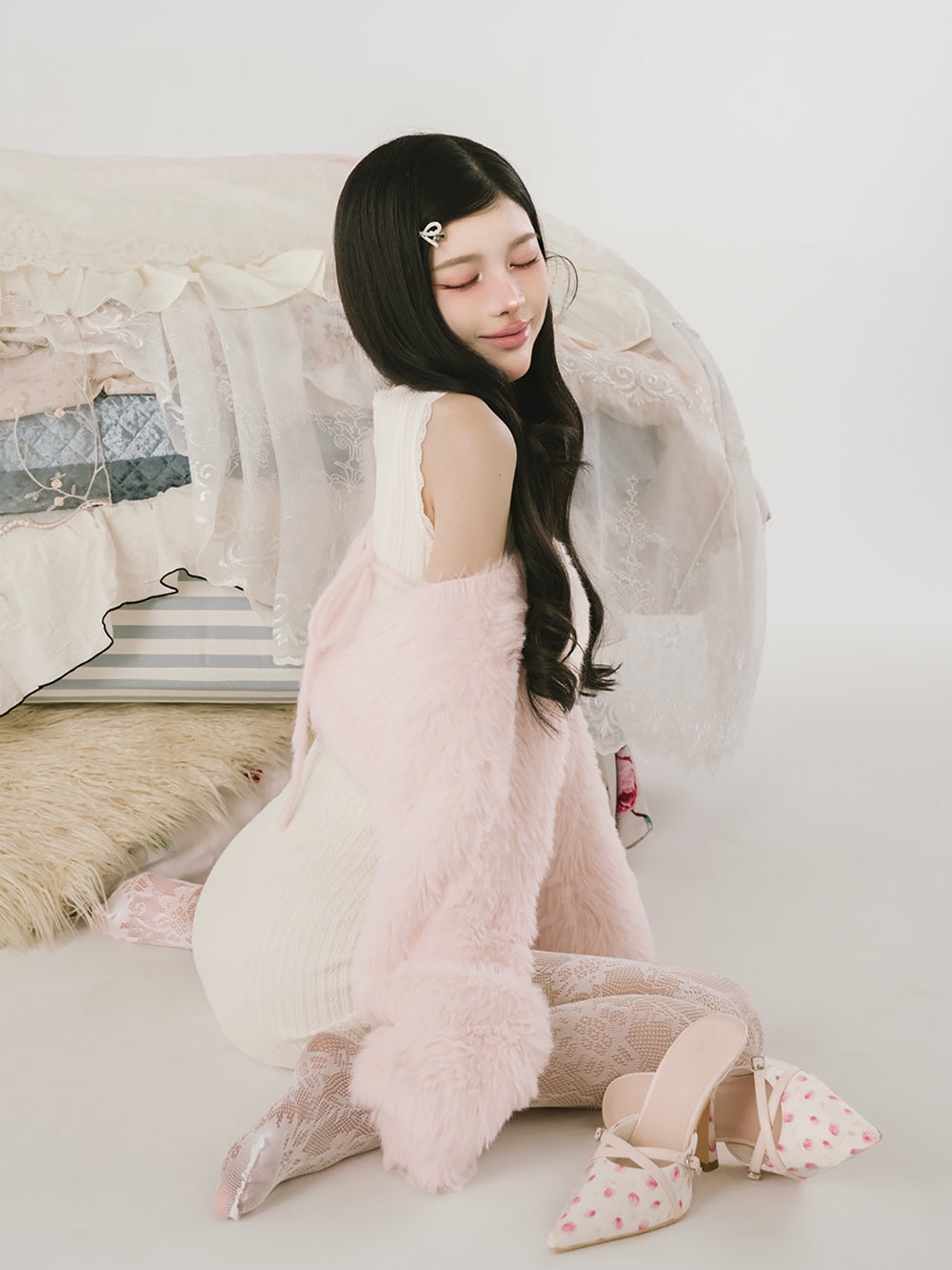 モデル:160cm(着用サイズ:FREE 着用カラー:IVO)