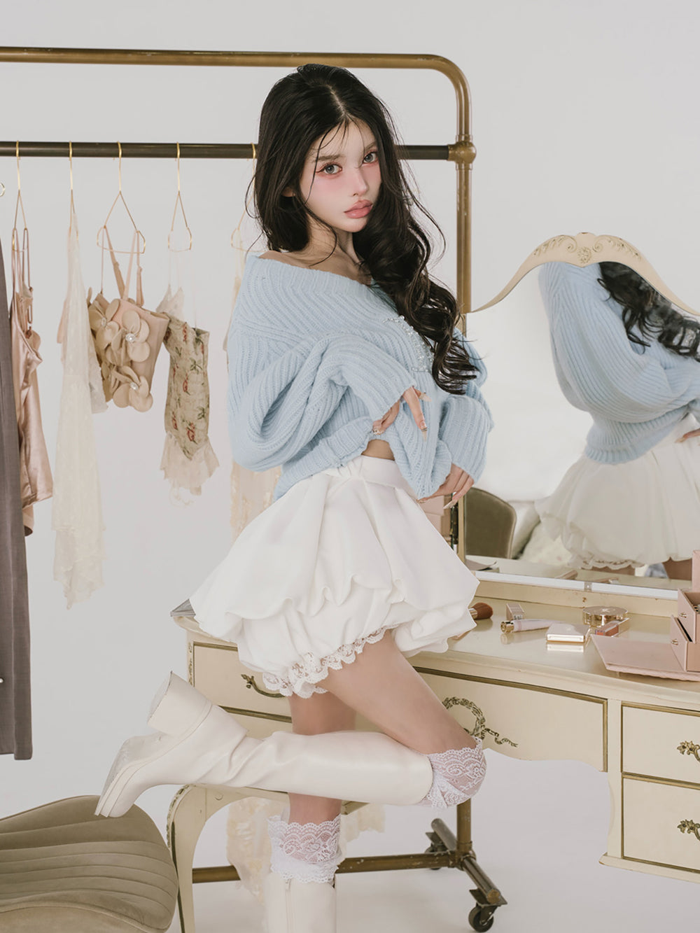 モデル:160cm(着用サイズ:FREE 着用カラー:WHT)