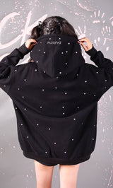 モデル:160cm(着用サイズ:FREE 着用カラー:BLK)