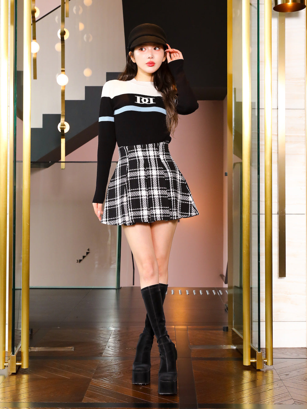 モデル:160cm(着用サイズ:S 着用カラー:BLK)