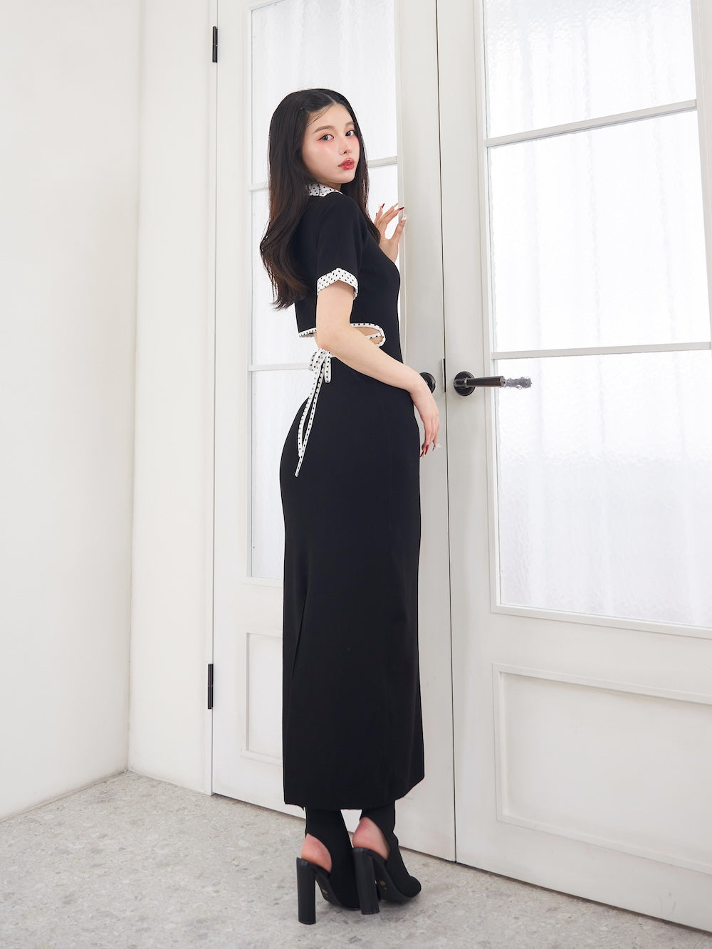 モデル:160cm(着用サイズ:FREE 着用カラー:BLK)