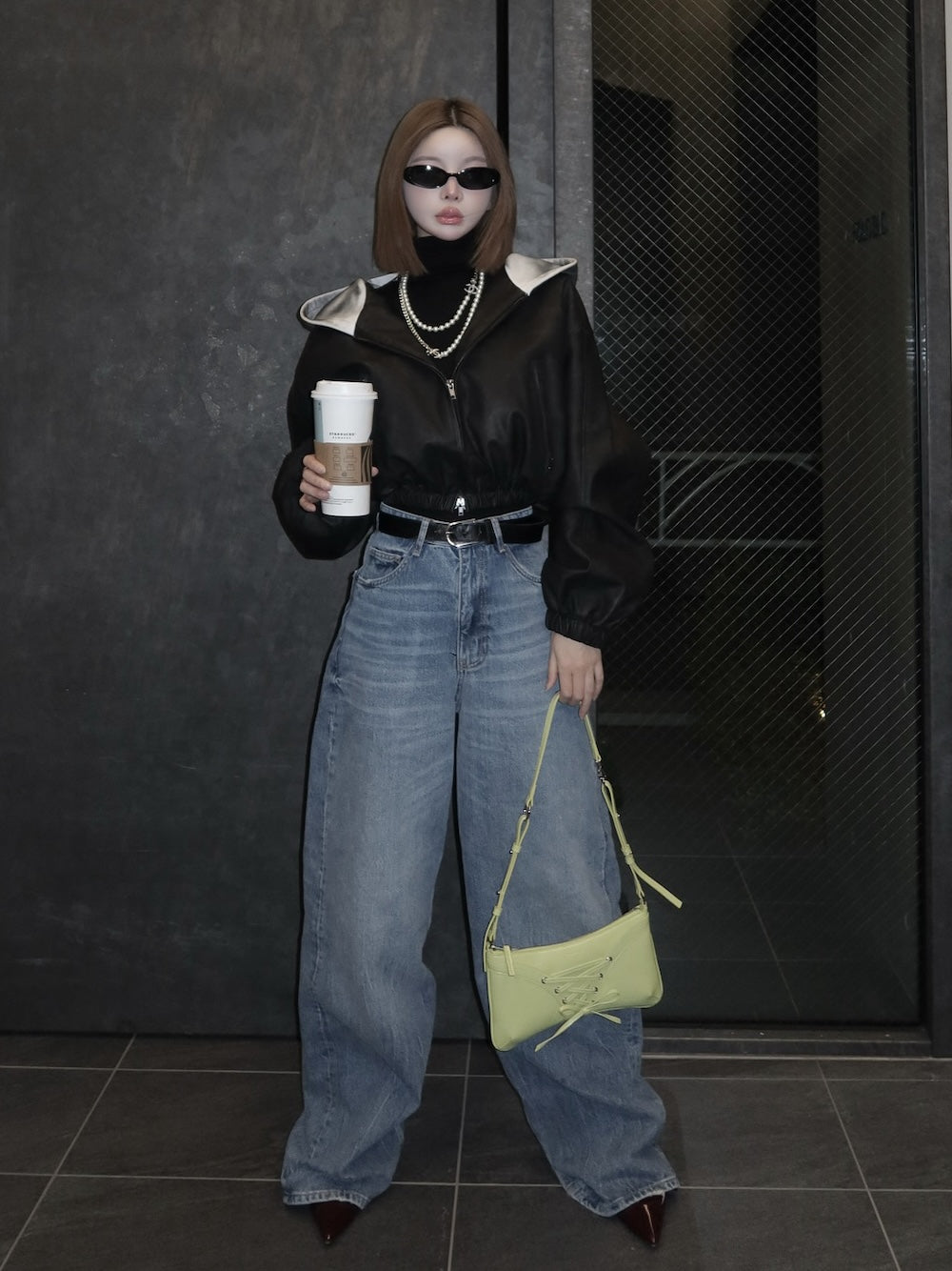 モデル:160cm(着用サイズ:FREE 着用カラー:BLK)