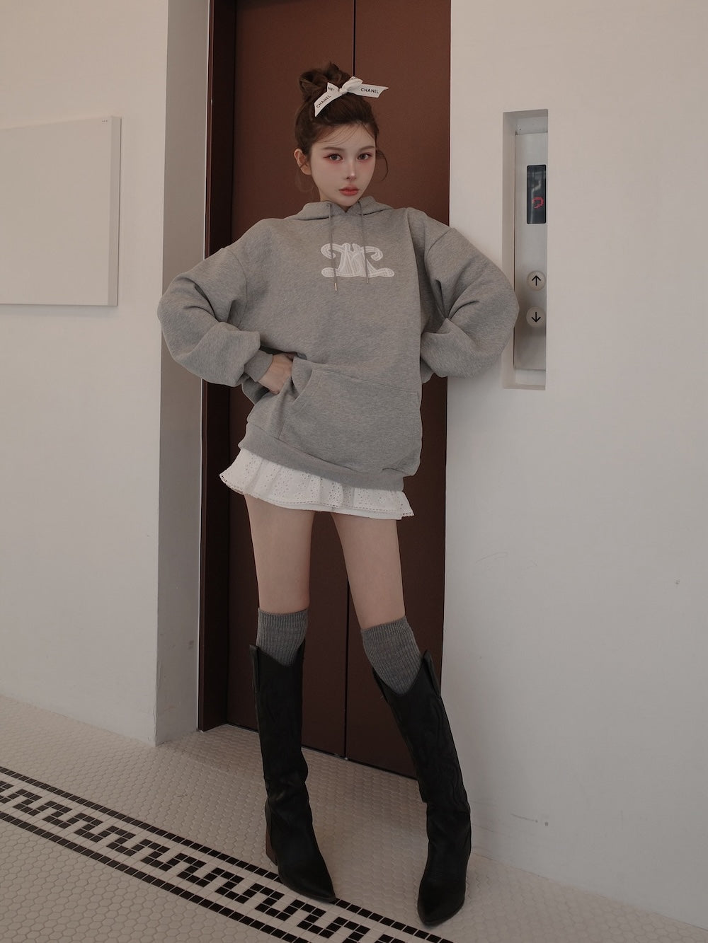 モデル:160cm(着用サイズ:FREE 着用カラー:GRY)