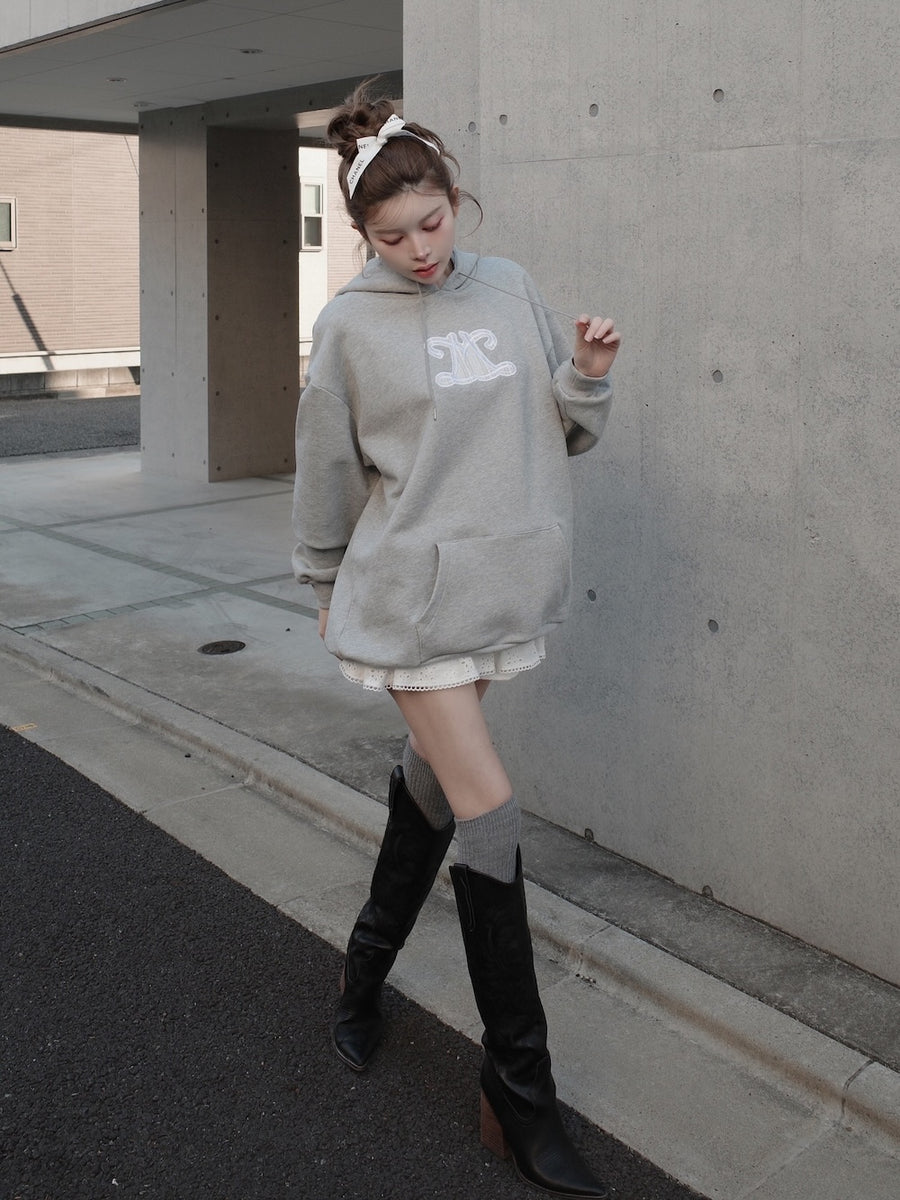 モデル:160cm(着用サイズ:FREE 着用カラー:GRY)