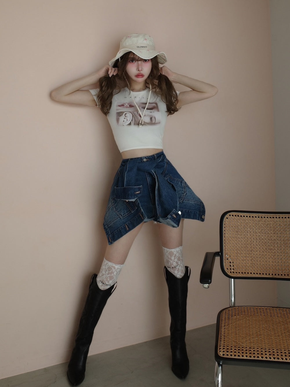 モデル:160cm(着用サイズ:FREE 着用カラー:WHT)