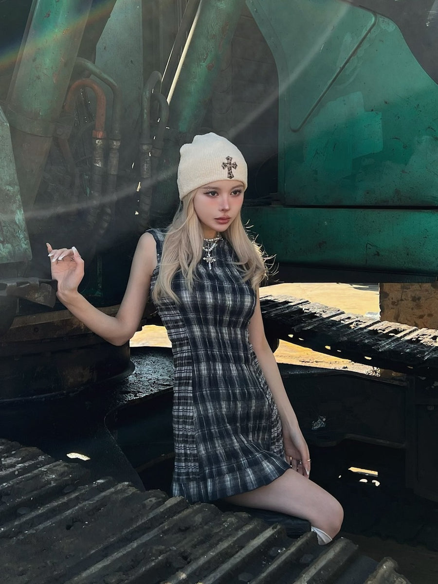 モデル:160cm(着用サイズ:FREE 着用カラー:NVY)