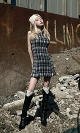 モデル:160cm(着用サイズ:FREE 着用カラー:NVY)