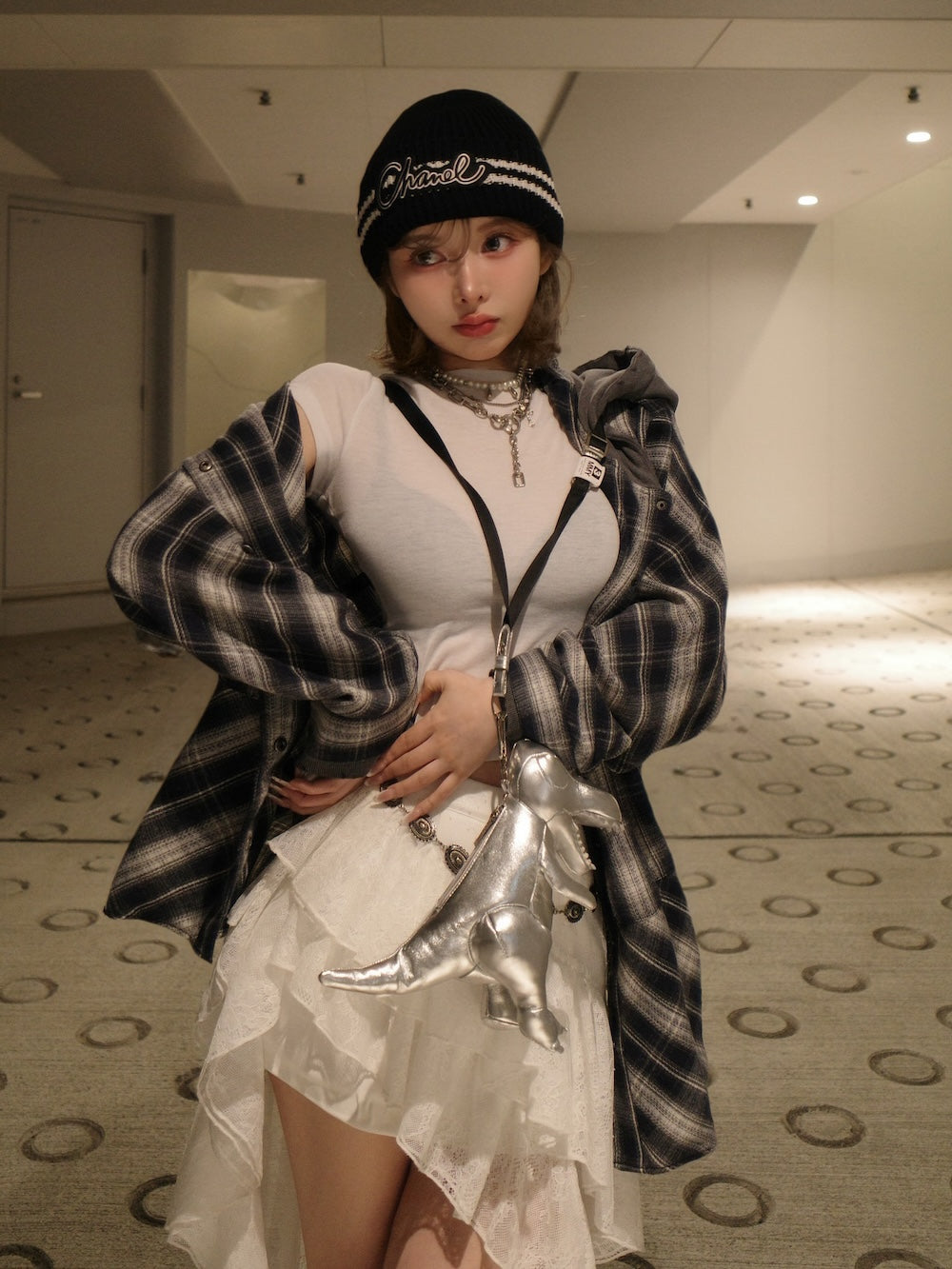 モデル:160cm(着用サイズ:FREE 着用カラー:NVY)