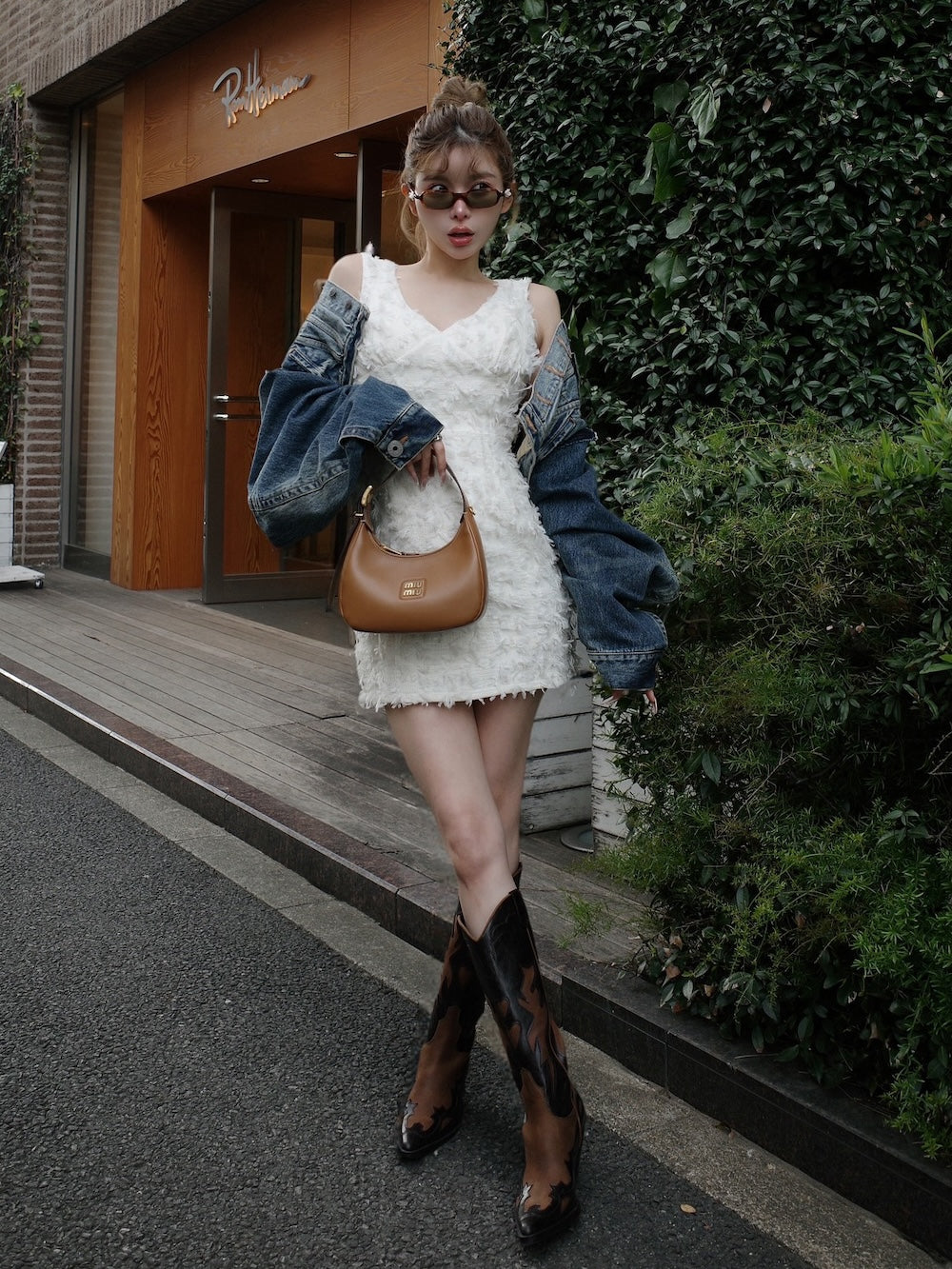 モデル:160cm(着用サイズ:FREE 着用カラー:IVO)