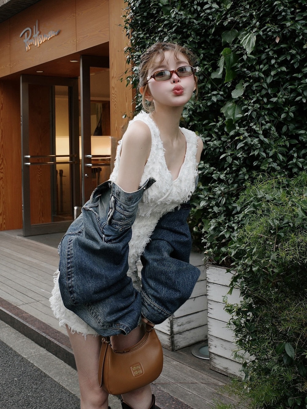 モデル:160cm(着用サイズ:FREE 着用カラー:IVO)