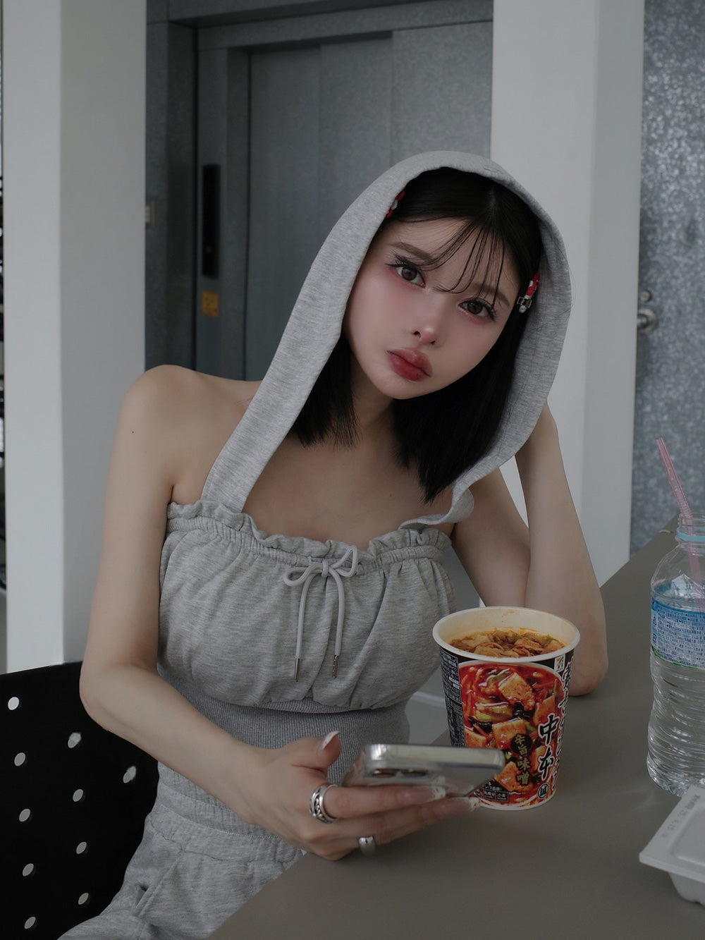 モデル:160cm(着用サイズ:FREE 着用カラー:GRY)
