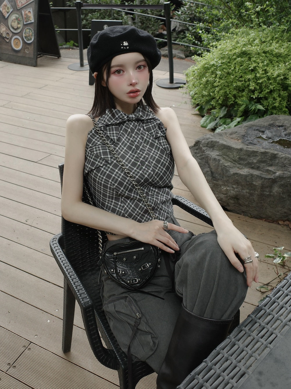 モデル:160cm(着用サイズ:FREE 着用カラー:GRY)