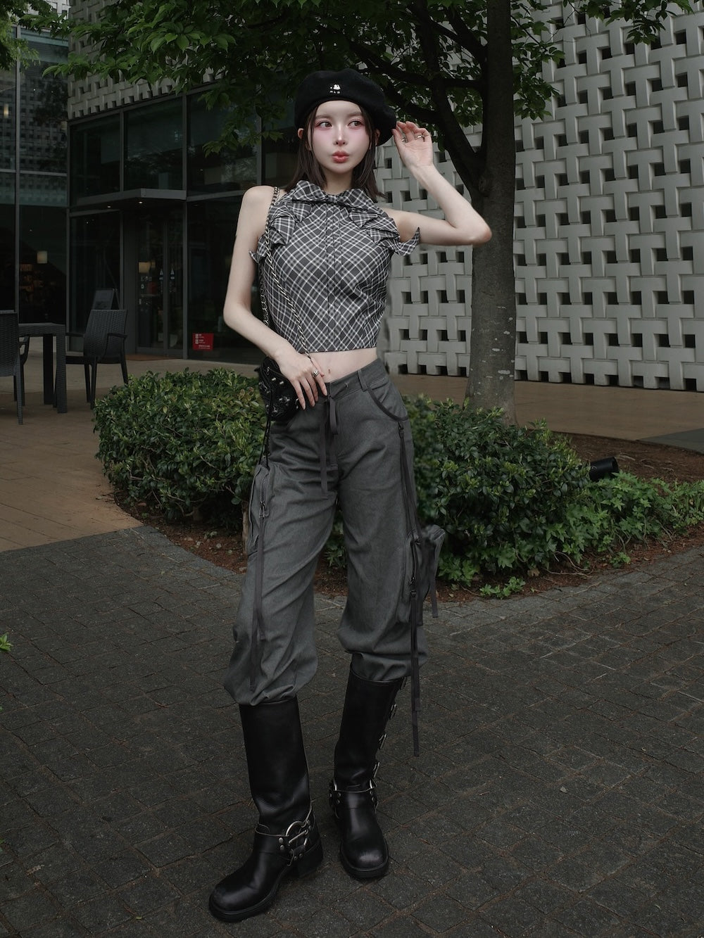 モデル:160cm(着用サイズ:FREE 着用カラー:GRY)