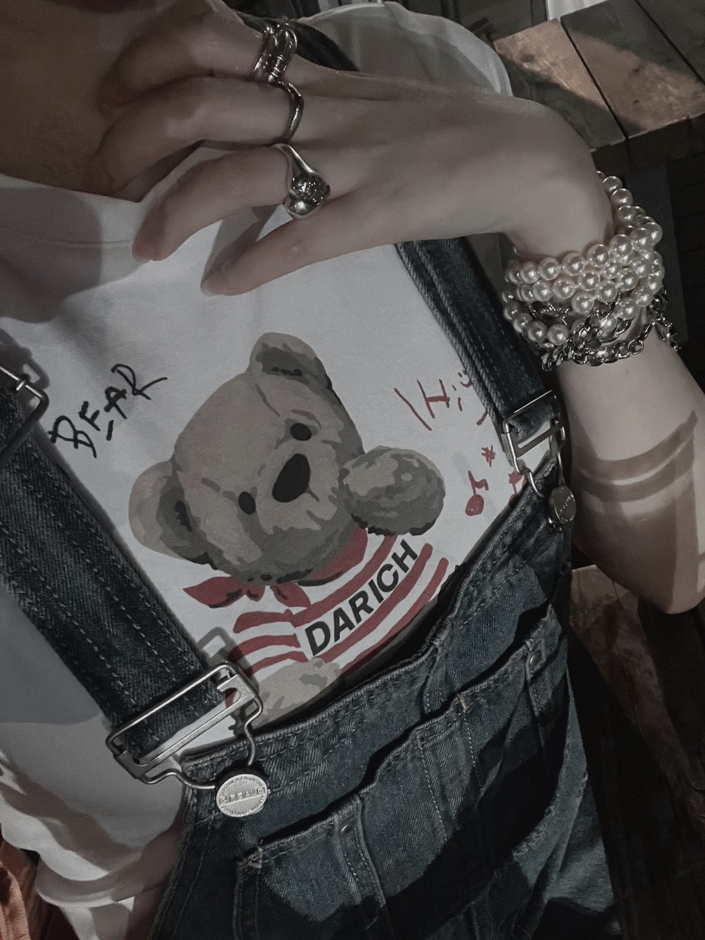 モデル:160cm(着用サイズ:FREE 着用カラー:WHT)