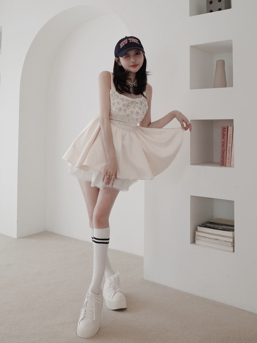 モデル:160cm(着用サイズ:FREE 着用カラー:IVO)