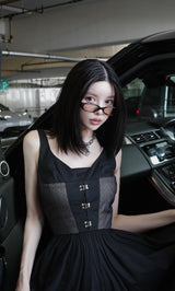 モデル:160cm(着用サイズ:FREE 着用カラー:BLK)