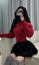 モデル:160cm(着用サイズ:FREE 着用カラー:RED)
