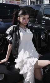 モデル:160cm(着用サイズ:FREE 着用カラー:WHT)