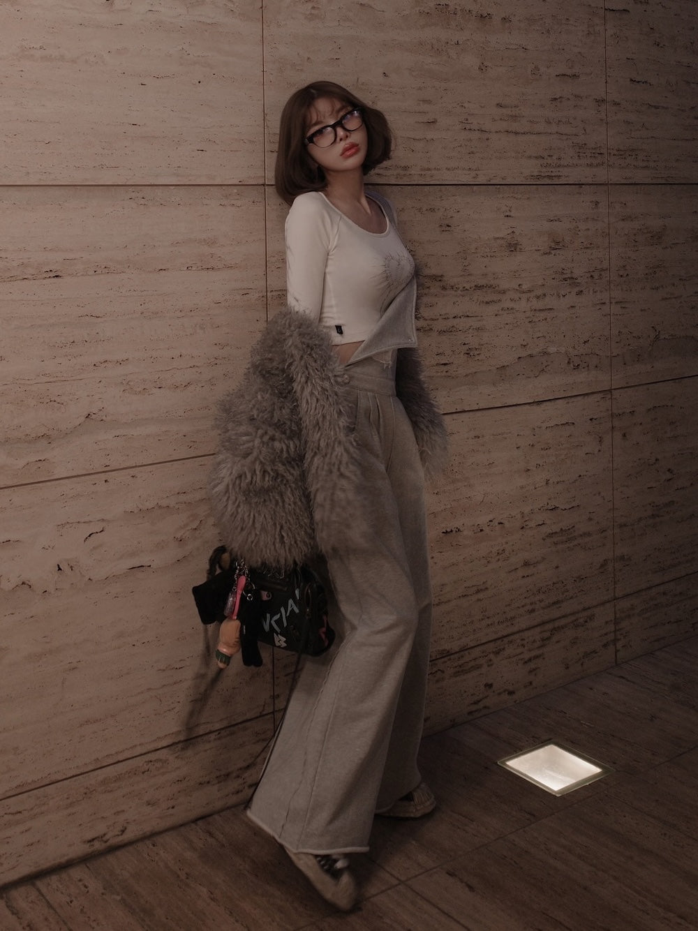 モデル:160cm(着用サイズ:FREE 着用カラー:GRY)