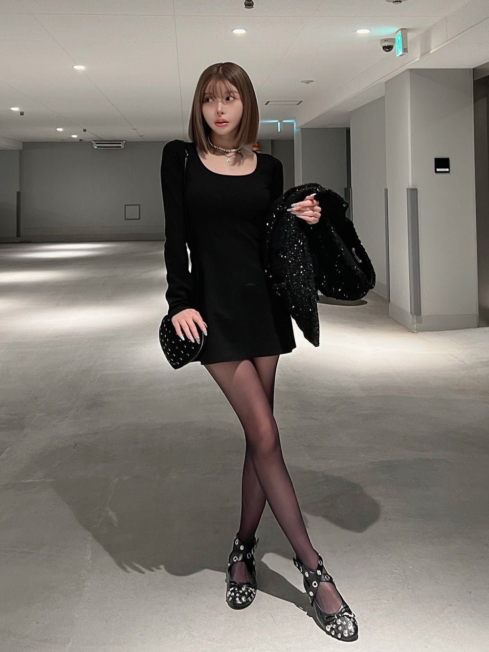 モデル:160cm(着用サイズ:FREE 着用カラー:BLK)