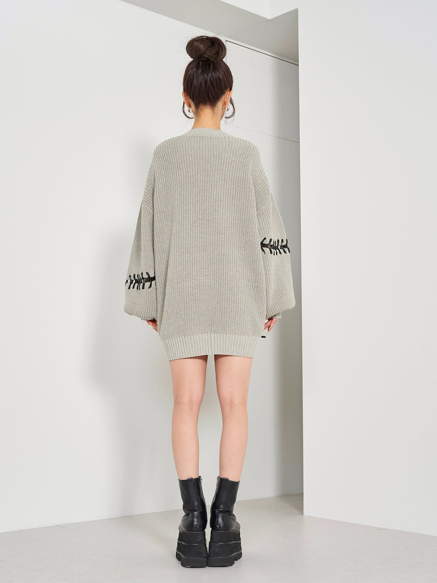 モデル:158cm(着用サイズ:FREE 着用カラー:GRY)