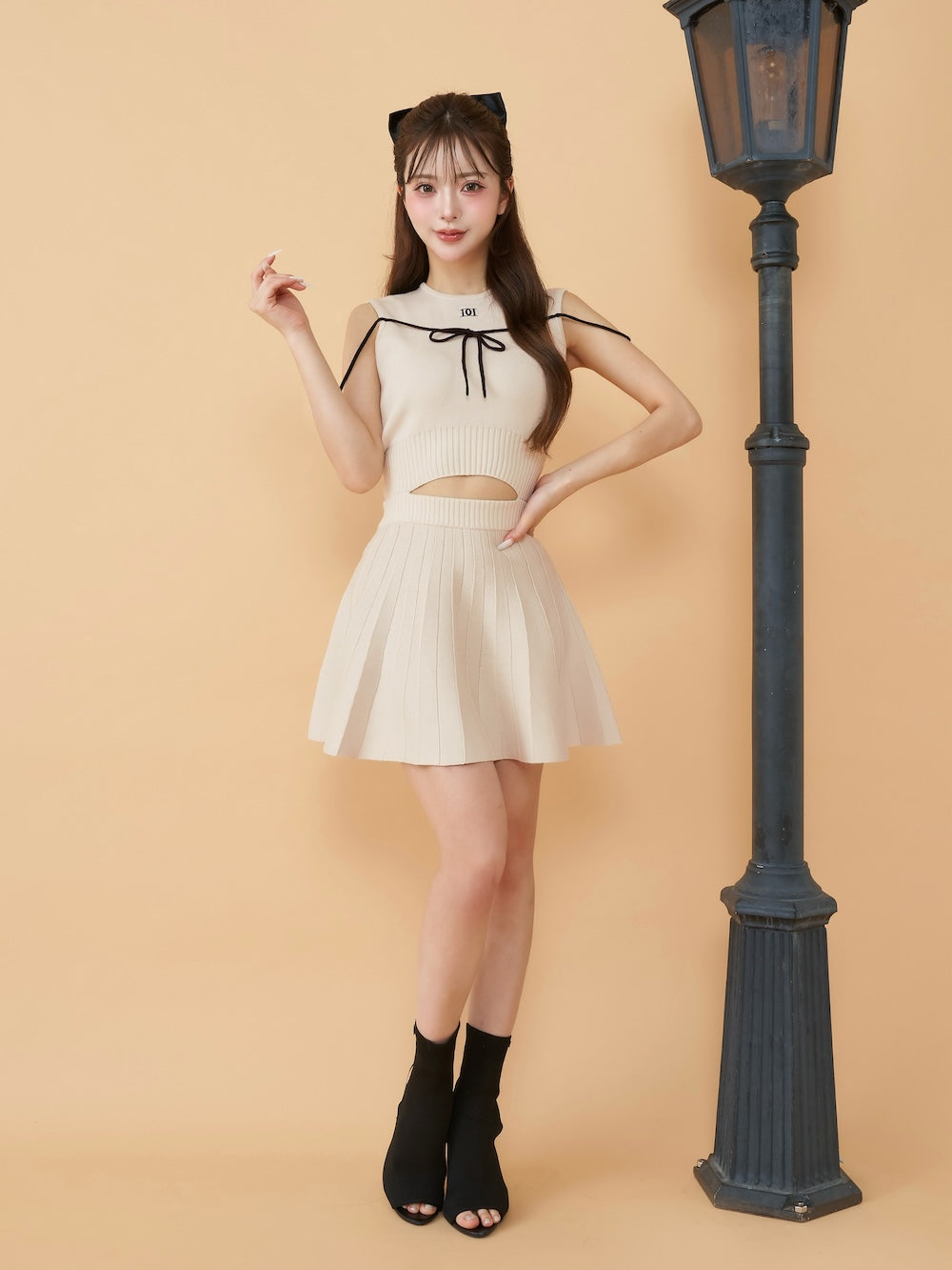 モデル:158cm(着用サイズ:FREE 着用カラー:IVO)