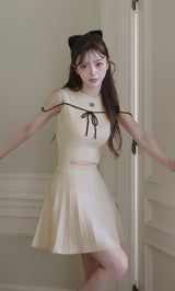 モデル:158cm(着用サイズ:FREE 着用カラー:IVO)