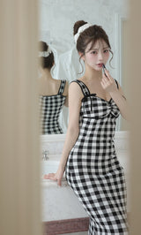 モデル:158cm(着用サイズ:FREE 着用カラー:BLK)